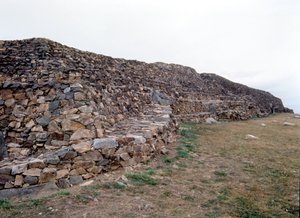 Cairn de Barnenez (mamoa de pedra do Neolítico) de Prehistoric Prehistoric