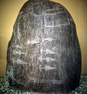 A civilização dos Camunni. Estela Bagnolo tipo 1 a de Prehistoric Prehistoric