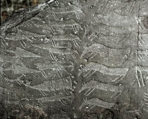 Pré-história, arte rupestre: pedra tumular de representações de punhais, bois. A idade do cobre. Período Eneolítico (calcolítico). Roche n. 1. Cemmo (Brescia) Parco archeologico nazionale dei Massi di Cemmo, Itália. de Prehistoric Prehistoric