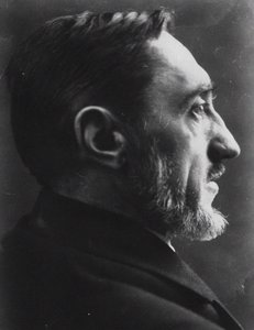 Ivan Khmeliov (Khmelov ou Chmeleff) - Retrato do escritor Ivan Sergeyevich Shmelyov (1873-1950), de Shumov, Pyotr Ivanovich (1872-1936). Fotografia de Pyotr Ivanovich Shumov