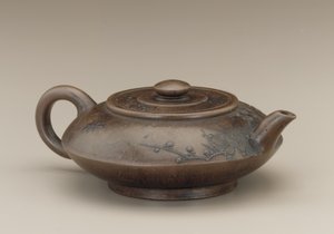 Bule com marca falsa de Gong Chun, Yixing, província de Jiangsu (grés não vidrado) de Qing Dynasty Chinese School