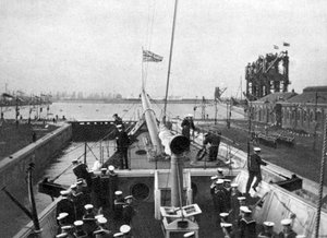 A abertura da Alexandra Dock em Cardiff em 1907 1908. de Queen Alexandra