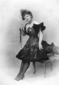 Nina Martino, atriz italiana, 1902-1903.