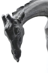 Grande girafa com cabeça abaixada, modelado em 1909-10, fundido antes de 1913 (bronze) (ver também 3084917-43) de Rembrandt Bugatti