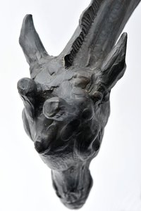 Grande girafa com cabeça abaixada, modelado em 1909-10, fundido antes de 1913 (bronze) (ver também 3084917-43) de Rembrandt Bugatti