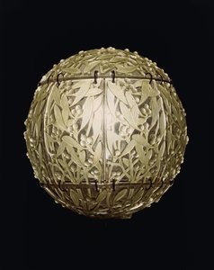 Boule de Gui, uma cortina suspensa manchada de verde, de Rene Jules Lalique