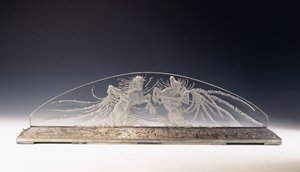 Dois Cavaliers; uma rara luminária de vidro de Rene Jules Lalique
