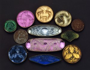Vários itens de vidro de Rene Jules Lalique
