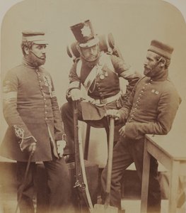 Cor-sargentos J. Stanton, Kester Knight e W. Bruce, sapadores reais e mineiros, 1856 (foto sépia) de Robert Howlett