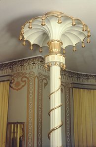 Detalhe de uma coluna na North Drawing Room, 1815-23 photo de Robert Jones