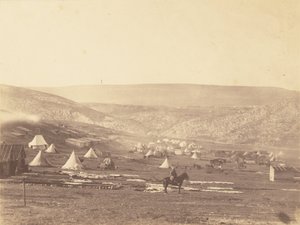 Campo de Cavalaria, Balaklava, com vista para o Planalto de Sebastopol. de Roger Fenton