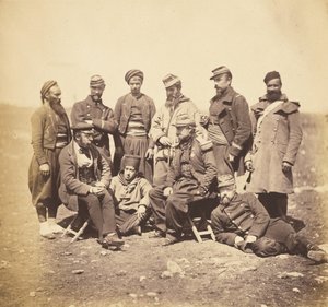 O general Cissé e oficiais e soldados da divisão do general Bosquet de Roger Fenton