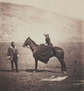 Henry Duberly Esq, Paymaster 8 (Os Royal Dragons do Rei) Dragoons (Hussars) e Mrs Duberly montados em um cavalo, de um álbum de 52 fotografias associadas à Guerra da Crimeia, 1855 de Roger Fenton