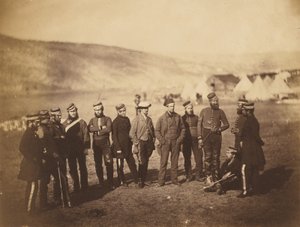 Major Burton e oficiais do 5.º Regimento de Guardas Dragões de Roger Fenton