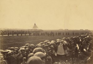 Experimentar a espingarda antes da chegada da Rainha. de Roger Fenton