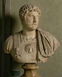 Busto do imperador Adriano (76-138 dC) (mármore)