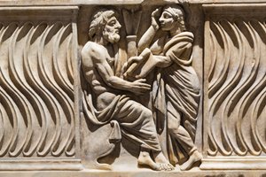 Decoração sobre um sarcófago, imagem de um filósofo e musa (mármore) de Roman