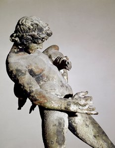 Detalhe de um fauno (escultura de bronze de Roman