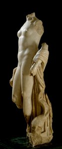 Diana, século II (Escultura em mármore) de Roman