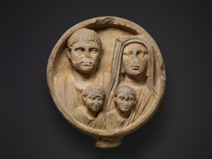 Relevo funerário, século II - III d.C. (mármore) de Roman