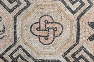 Padrão geométrico da cúpula da Via San Rocchino, século II d.C. (mosaico) de Roman