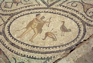Hércules e os pássaros Estonianos, do chão da "Casa de Hércules" (mosaico) de Roman