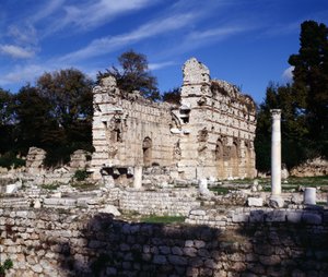 Alpes Marítimos: Restos dos banhos romanos do século III nos arenas de Nice cimiez. de Roman