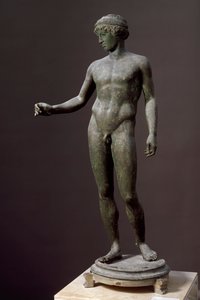 Arte Romana: "Efébe" escultura de bronze depois de um original grego, De Pompeia de Roman