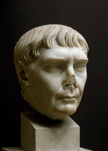 Arte Romana: museu "cabeça de mármore do imperador Trajano (Marcus Ulpius Traianus) (53-117 d.C.)" de Ostia, Itália - Retrato do imperador Trajano (Marcus Ulpius Traianus) (53-117 d.C.) - escultura em mármore romano, era imperial, século II d.C. - Museu Ar de Roman