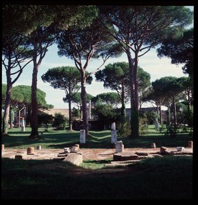 Arte Romana: vista das ruínas do sítio arqueológico de Ostia (Praça das Marcas) de Roman