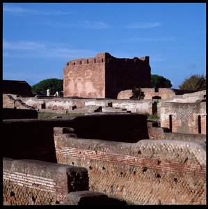 Arte romana: vista das ruínas da capital, sítio arqueológico de Ostia de Roman