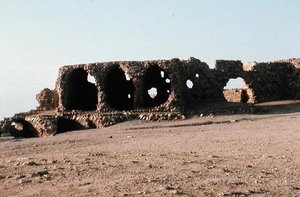 Ruínas do aqueduto romano de Roman