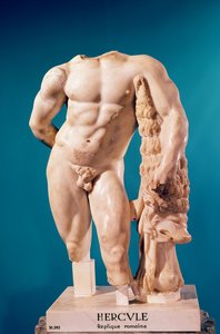 Estátua de Hércules, cópia de um original grego (mármore)
