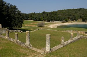 A vila romana em Verige Bay, Brijuni, Croácia de Roman