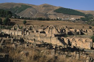 Vista geral dos banhos, Alto Período Imperial (27 aC-395 dC) de Roman Imperial Period