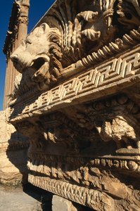 Templo de Júpiter, o entablamento, Alto Período Imperial (27 aC-395 dC) de Roman Imperial Period