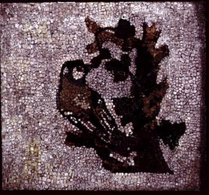 Ave em uma árvore (mosaico) de Roman Roman