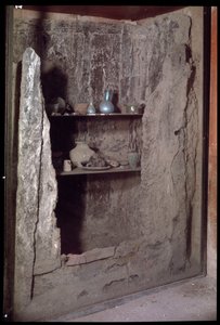 Roupeiro carbonizado, Casa a Graticcio, séc. V a.C.-1 d.C. de Roman Roman
