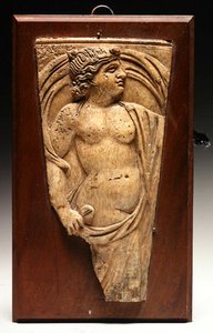 Fragmento de aplicação em relevo, séc. II-XIII d.C. (osso) de Roman Roman