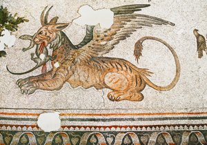 Mosaico representando um Tigre-Griffon comendo um lagarto, Arasta Bazaar, Sultão Ahmet Mesquita, Istambul. de Roman Roman