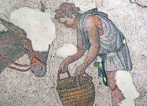 Mosaico representando um homem alimentando sua mula, Arasta Bazaar, Sultão Ahmet Mesquita, Istambul. de Roman Roman