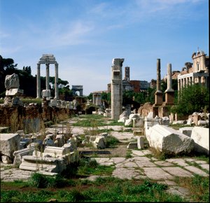 Arte romana: vista do Fórum (foro romano). Roma de Roman Roman