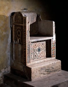 Mármore e mosaico da cadeira do antipope Clemente VII, estilo cosmatesco de Romanesque