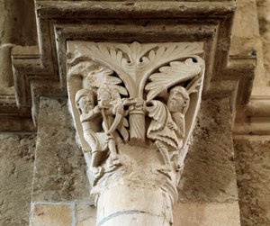 A morte de Caim (capital esculpido) de Romanesque