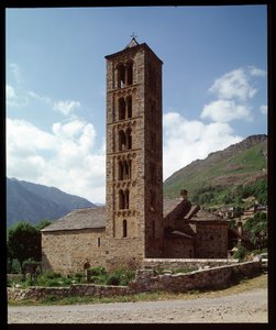 Vista da igreja de Romanesque