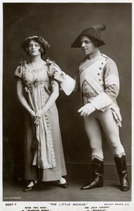 Iris Hoey e Jack Cannot, atores britânicos, c1908. de Rotary Photo