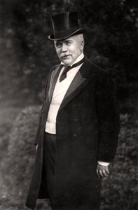 O Rt Hon. Sir Henry Campbell-Bannerman, primeiro ministro da Grã-Bretanha, 1908.