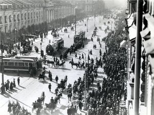 Manifestação em São Petersburgo contra o massacre de Lena na Sibéria, em abril de 1912 de Russian Photographer