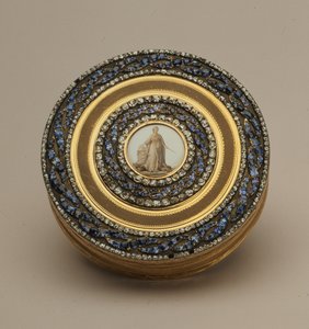 Caixa de rapé com posterior miniatura de um monumento a Catarina II, de Johann Gottlieb Scharff, São Petersburgo, 1776 (ouro, esmalte e pedras preciosas de Russian School