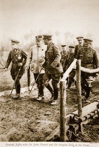 General Joffre com Sir John French e Sir Douglas Haig na Frente, 1914-19 de S. d A. Photography